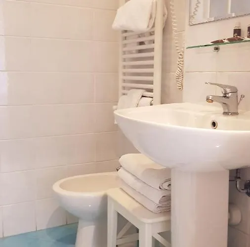 Enrico Hotell Alassio