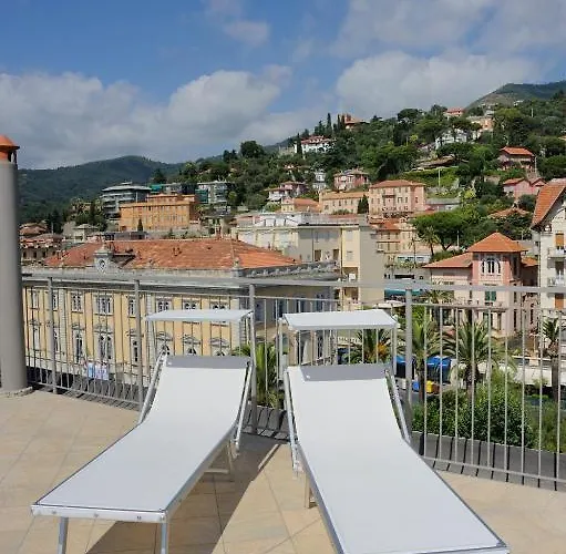 Enrico Hotell Alassio