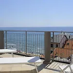 Enrico Hotell 3*