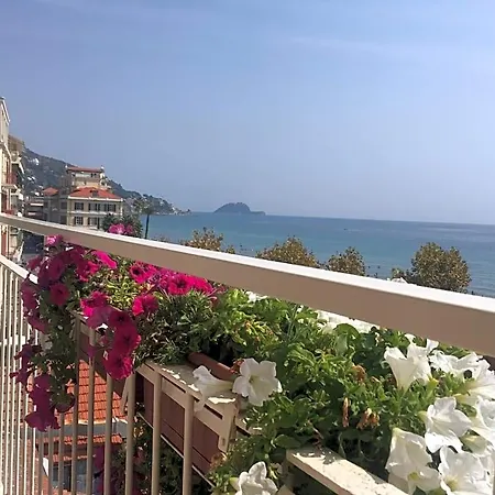 Enrico 3* Alassio