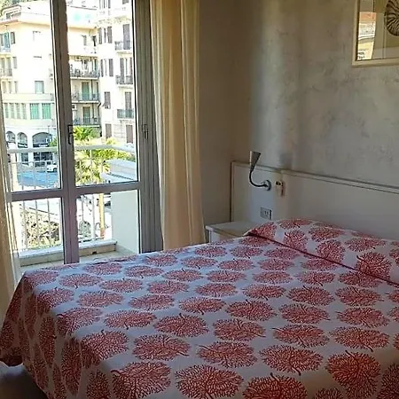 Enrico 3* Alassio