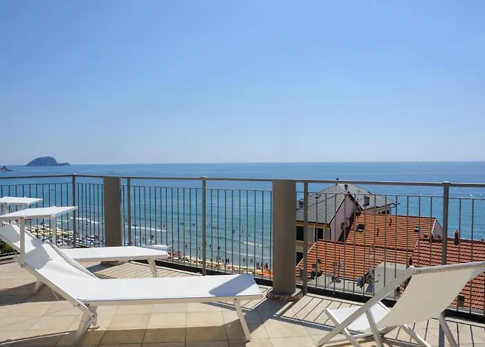 Enrico Hotel Alassio